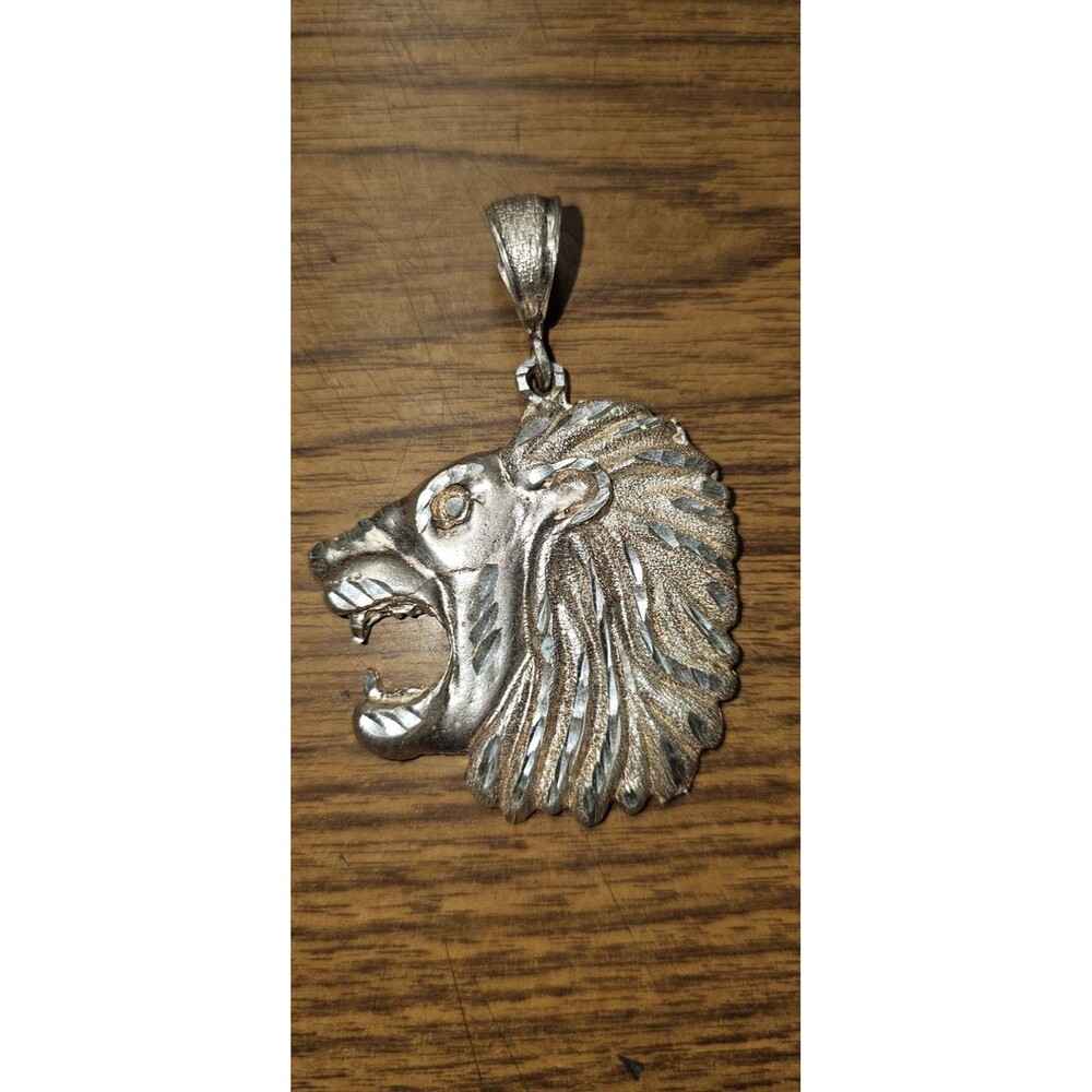 Roaring Lion Silver 925 Charm Pendant Leo King Roar
